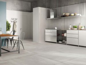 silvestri-pavimenti-rivestimenti-esterni-gres-porcellanato-effetto-pietra-ceramica-fondovalle-silver