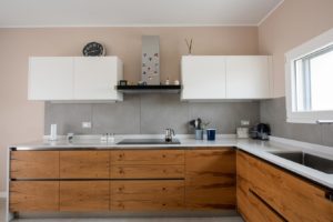 rivestimento-cucina-color-now-tortora-pavimento-mystone-ardesia-bianco-marazzi-silvestri-san-zenone-3